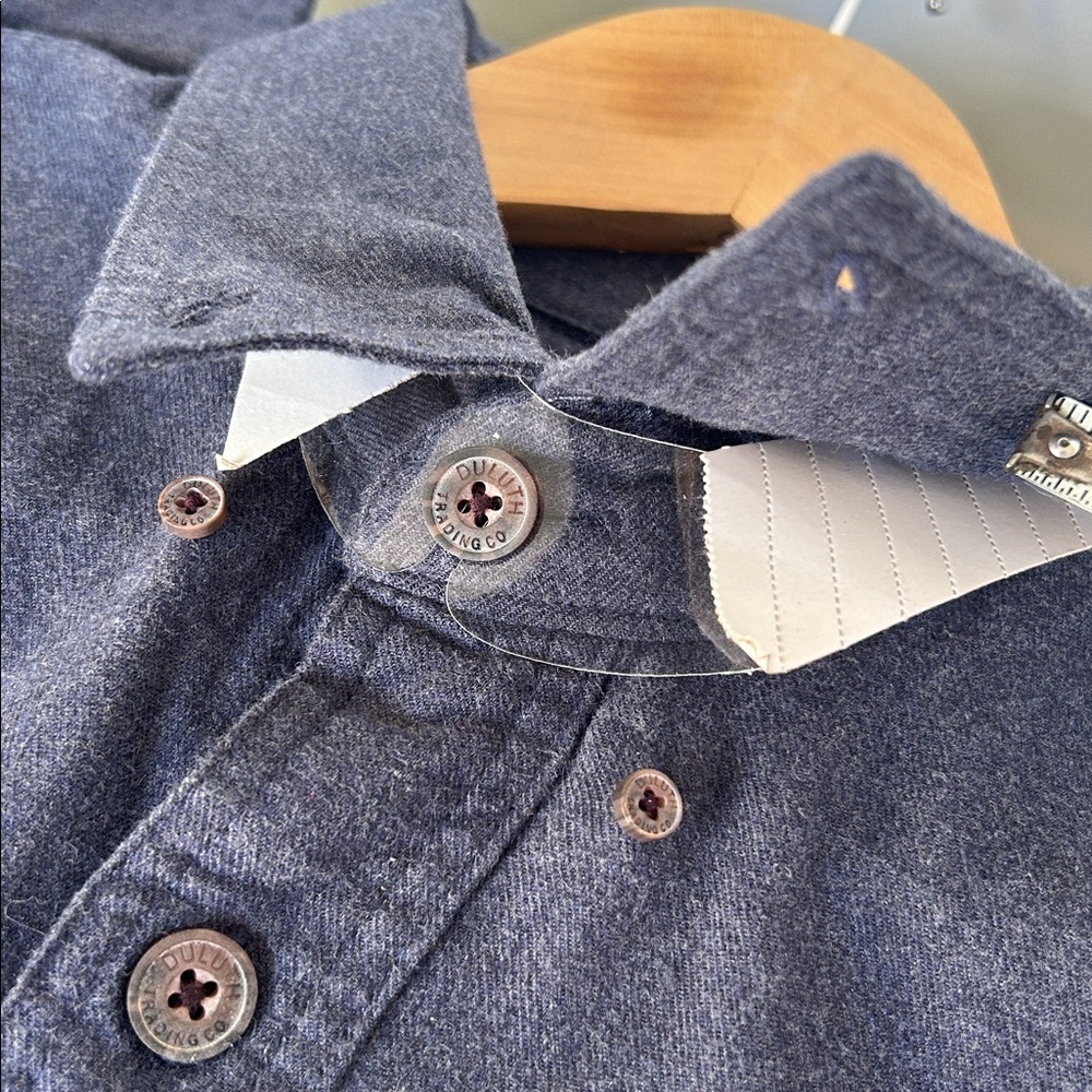 NWT Duluth Men's Free Swingin' Flannel Solid Long Sleeve Shirt - Picture 5 of 14